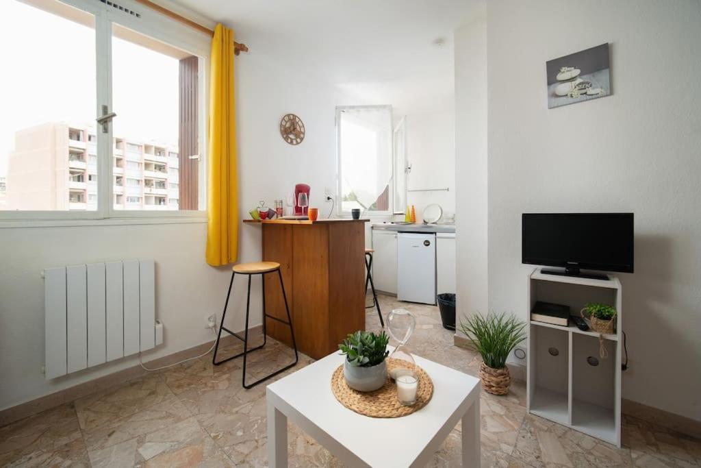 מרסיי Fully Equipped Apartment Ideal For 2 People מראה חיצוני תמונה