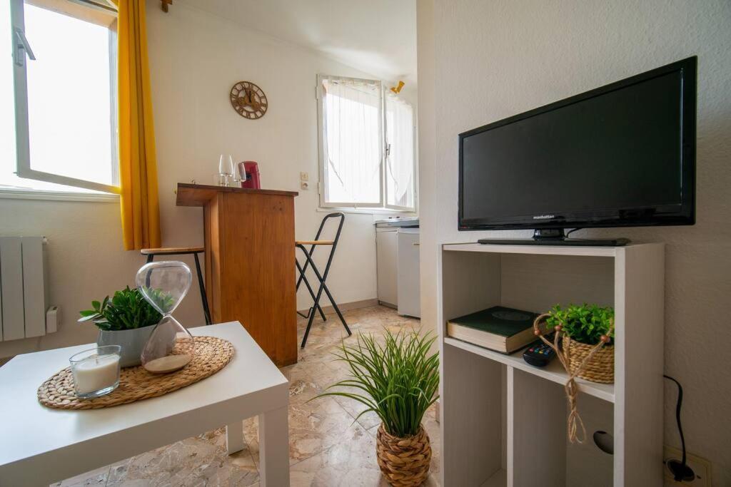 מרסיי Fully Equipped Apartment Ideal For 2 People מראה חיצוני תמונה